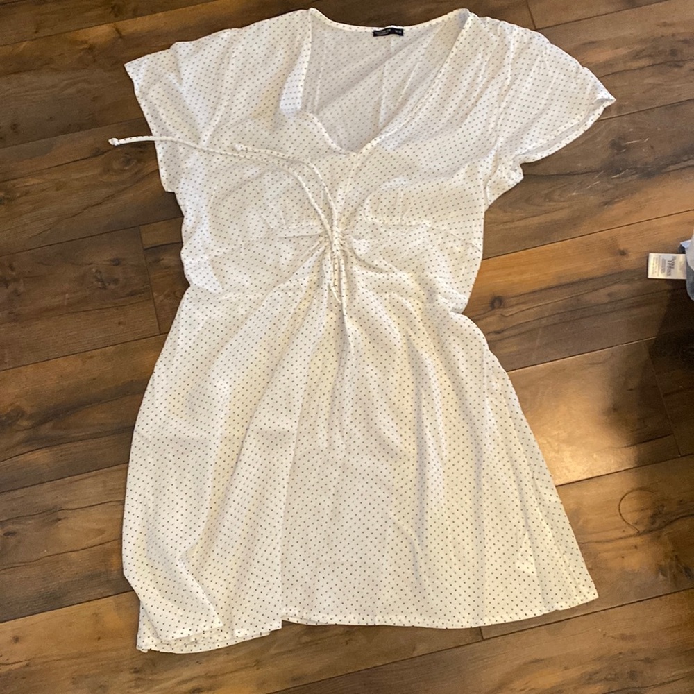 Size M cotton on white polka dot dress